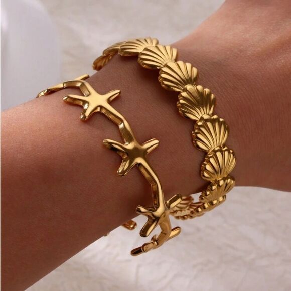 Gold Shell Bracelet N911 - Picture 1 of 5